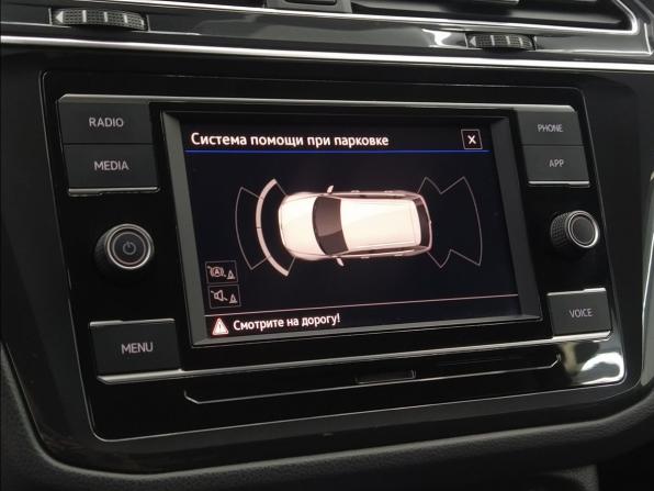 Volkswagen Tiguan II Рестайлинг с пробегом 2021 года, цена 2 600 000 рублей, 67651 км, внедорожник, Автокод Объявления