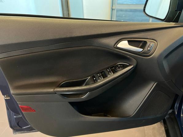 Ford Focus III Рестайлинг с пробегом 2017 года, цена 960 000 рублей, 204560 км, хэтчбек, Автокод Объявления