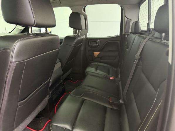 Chevrolet Silverado III (K2XX) Рестайлинг с пробегом 2016 года, цена 4 300 000 рублей, 235232 км, offers.body_type.unknown, Автокод Объявления