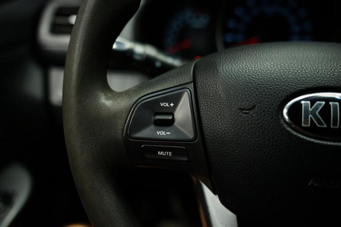 Kia Rio III с пробегом 2013 года, цена 687 000 рублей, 306373 км, седан, Автокод Объявления