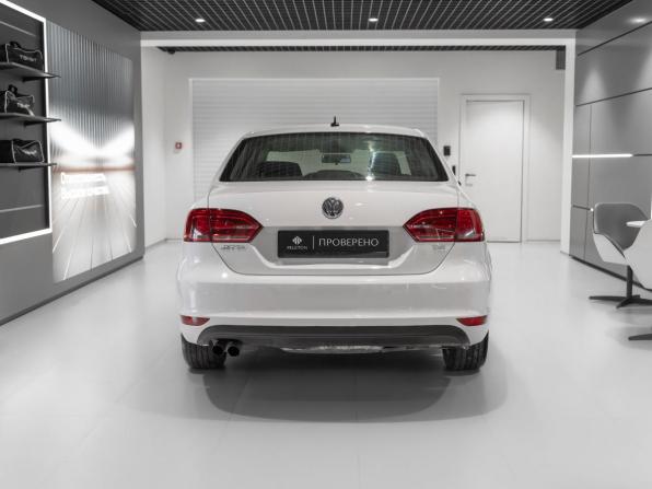 Volkswagen Jetta VI с пробегом 2014 года, цена 945 000 рублей, 252549 км, седан, Автокод Объявления