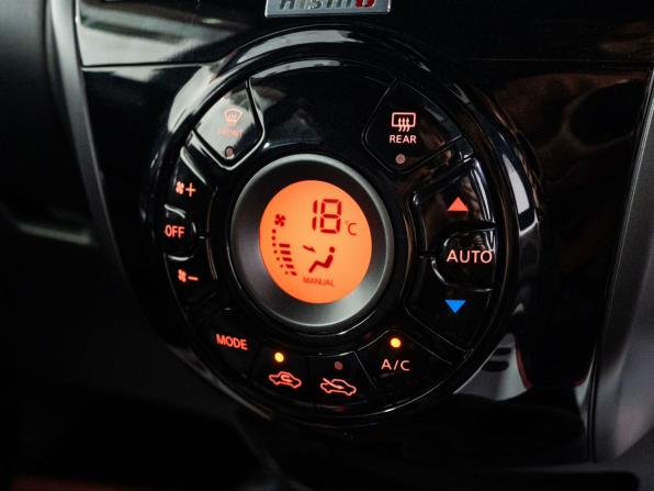Nissan Note II Рестайлинг с пробегом 2019 года, цена 1 590 000 рублей, 44428 км, хэтчбек, Автокод Объявления