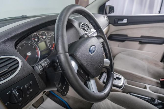 Ford Focus I Рестайлинг с пробегом 2006 года, цена 569 000 рублей, 151000 км, седан, Автокод Объявления