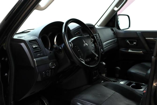 Mitsubishi Pajero IV Рестайлинг 1 с пробегом 2012 года, цена 1 930 000 рублей, 231966 км, внедорожник, Автокод Объявления