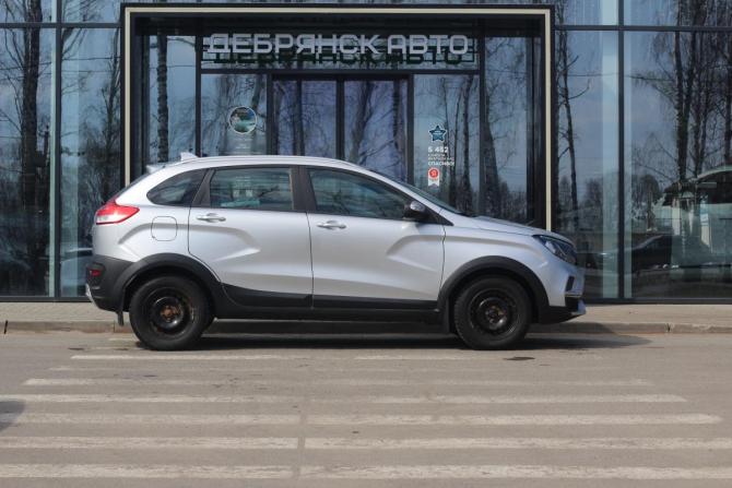 Lada (ВАЗ) XRAY I с пробегом 2018 года, цена 1 020 000 рублей, 46064 км, хэтчбек, Автокод Объявления