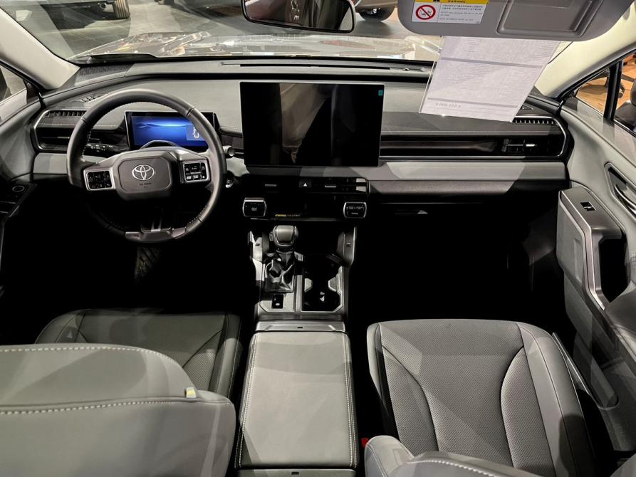 Toyota RAV4 VI (XA60) Москва  - изображение 14