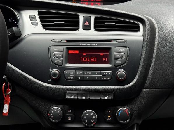 Kia Ceed II с пробегом 2013 года, цена 1 119 000 рублей, 130103 км, хэтчбек, Автокод Объявления