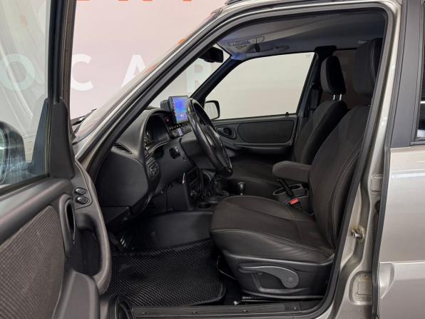 Chevrolet Niva I Рестайлинг с пробегом 2017 года, цена 799 000 рублей, 119314 км, внедорожник, Автокод Объявления