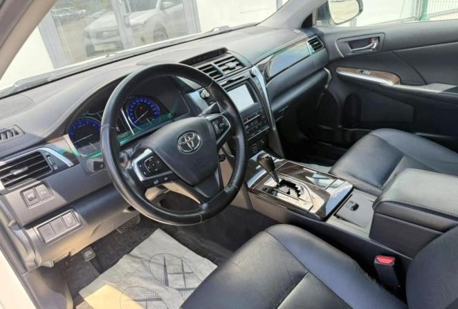 Toyota Camry VII (XV50) Рестайлинг с пробегом 2015 года, цена 1 750 000 рублей, 140981 км, седан, Автокод Объявления
