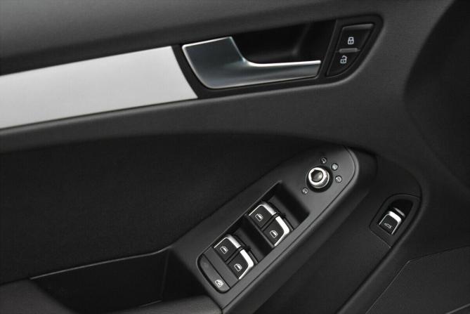 Audi A4 IV (B8) Рестайлинг с пробегом 2015 года, цена 1 600 000 рублей, 224896 км, седан, Автокод Объявления
