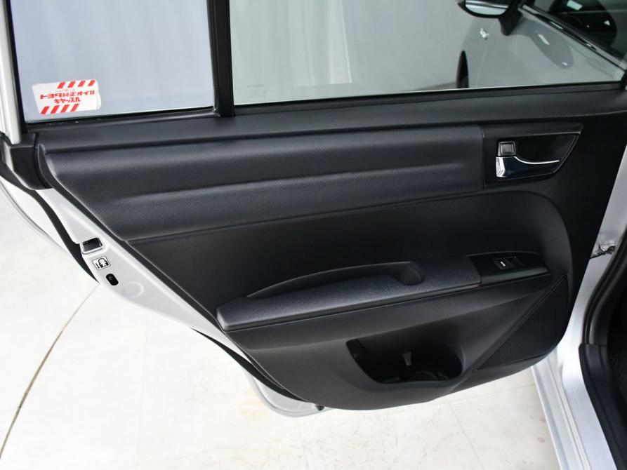 Toyota Corolla XI (E160 E170 E180) Рестайлинг 1 Новосибирск  - изображение 24