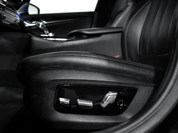 BMW 5 серии VII (G30/G31/G38) с пробегом 2018 года, цена 2 490 000 рублей, 159973 км, седан, Автокод Объявления