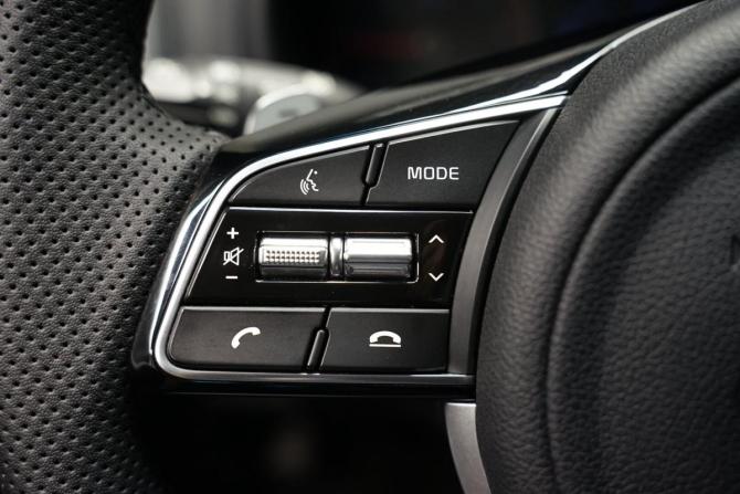 Kia Sportage IV Рестайлинг с пробегом 2020 года, цена 2 940 000 рублей, 80000 км, внедорожник, Автокод Объявления