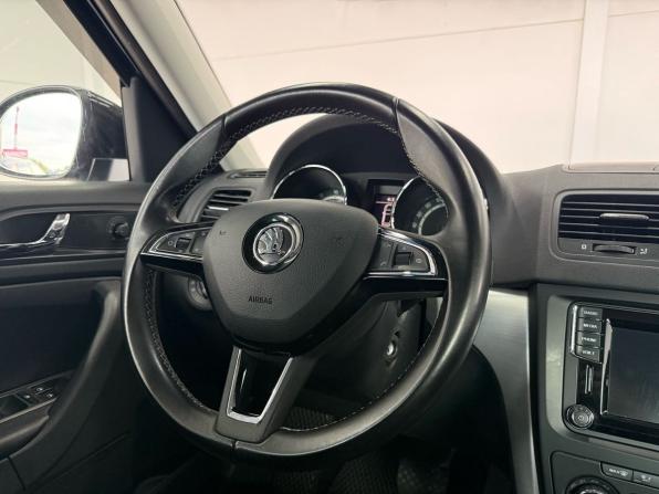 Skoda Yeti I Рестайлинг с пробегом 2016 года, цена 1 299 000 рублей, 234631 км, внедорожник, Автокод Объявления