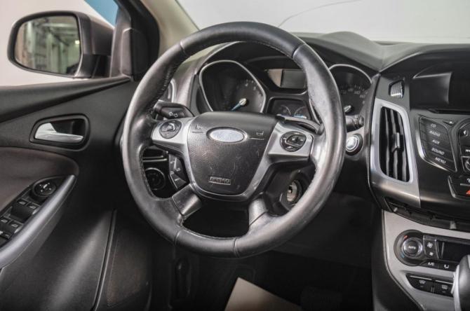 Ford Focus III с пробегом 2012 года, цена 899 000 рублей, 334000 км, хэтчбек, Автокод Объявления