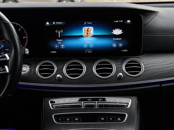 Mercedes-Benz E-Класс V (W213 S213 C238) Рестайлинг с пробегом 2021 года, цена 5 400 000 рублей, 60000 км, седан, Автокод Объявления