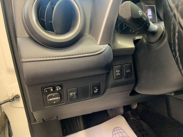 Toyota RAV4 IV (XA40) Рестайлинг с пробегом 2017 года, цена 2 790 000 рублей, 163123 км, внедорожник, Автокод Объявления