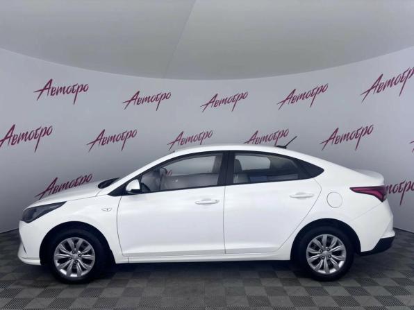 Hyundai Solaris II Рестайлинг с пробегом 2021 года, цена 1 250 000 рублей, 114569 км, седан, Автокод Объявления