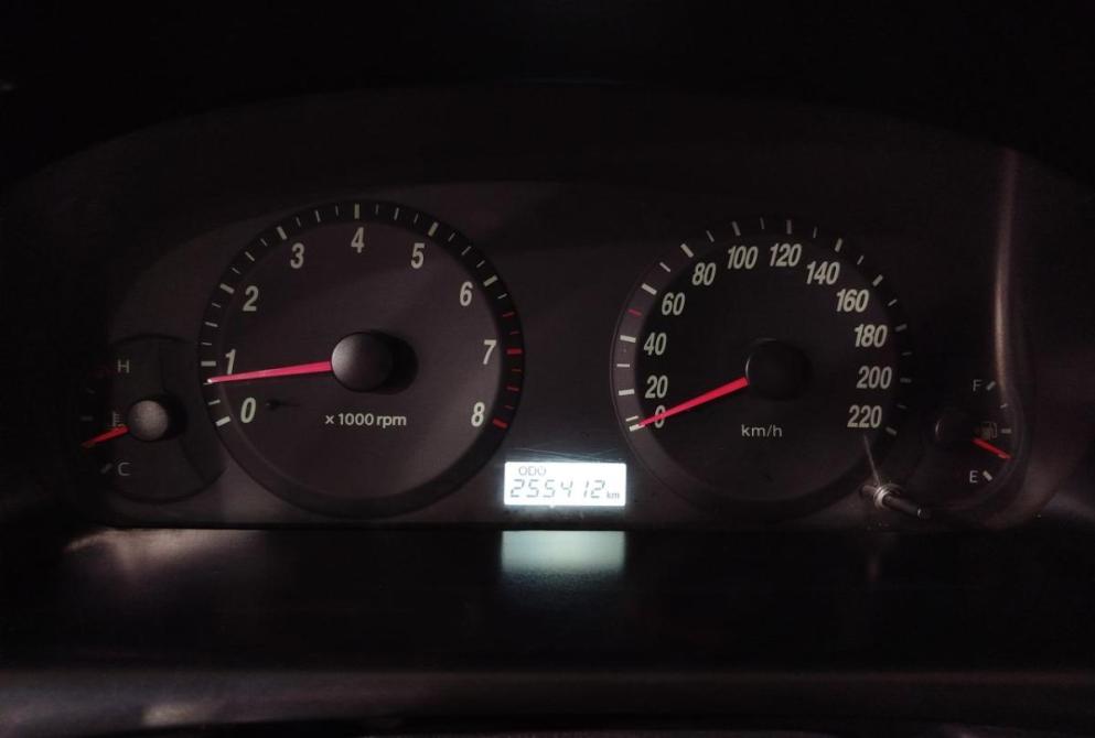 Hyundai Elantra III (XD2) Рестайлинг Саратов  - изображение 13