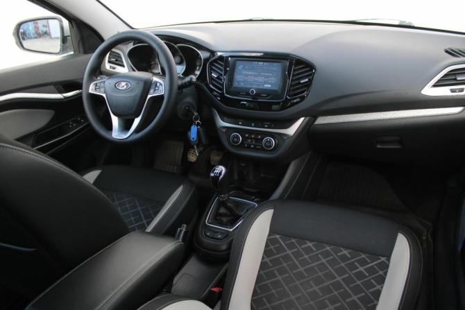 Lada (ВАЗ) Vesta I с пробегом 2017 года, цена 990 000 рублей, 135000 км, универсал, Автокод Объявления