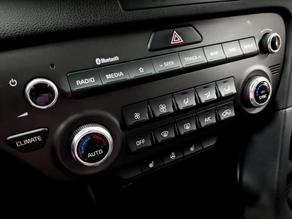 Kia Sportage IV Рестайлинг с пробегом 2020 года, цена 2 300 000 рублей, 100752 км, внедорожник, Автокод Объявления