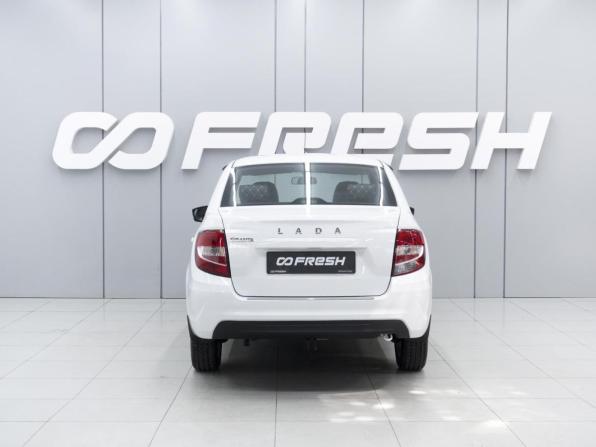 Lada (ВАЗ) Granta I Рестайлинг с пробегом 2024 года, цена 949 000 рублей, 1796 км, седан, Автокод Объявления