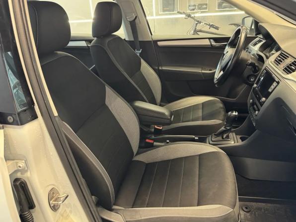 Skoda Rapid I Рестайлинг с пробегом 2019 года, цена 1 155 000 рублей, 132084 км, лифтбек, Автокод Объявления