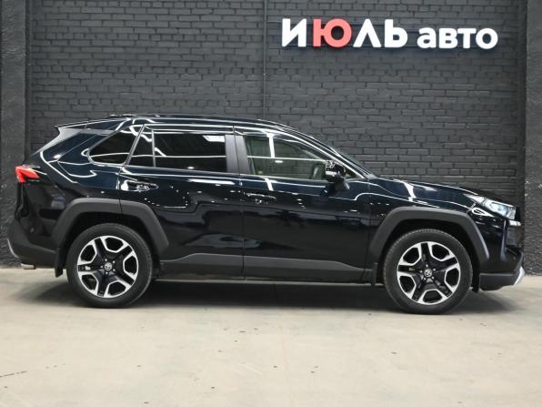 Toyota RAV4 V (XA50) с пробегом 2021 года, цена 3 100 000 рублей, 105313 км, внедорожник, Автокод Объявления