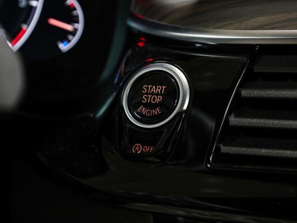 BMW 5 серии VII (G30/G31/G38) с пробегом 2018 года, цена 4 449 000 рублей, 70623 км, седан, Автокод Объявления