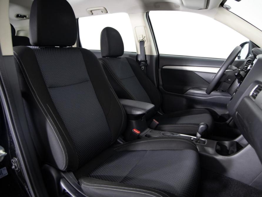 Mitsubishi Outlander III Рестайлинг 2 Санкт-Петербург  - изображение 11