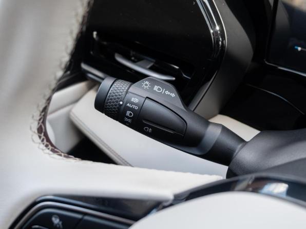 Geely Monjaro I с пробегом 2023 года, цена 3 110 000 рублей, 39583 км, внедорожник, Автокод Объявления