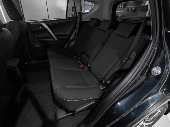 Toyota RAV4 IV (XA40) Рестайлинг с пробегом 2017 года, цена 2 275 000 рублей, 138656 км, внедорожник, Автокод Объявления
