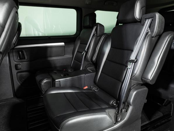 Peugeot Traveller I с пробегом 2019 года, цена 2 499 700 рублей, 212215 км, минивэн, Автокод Объявления