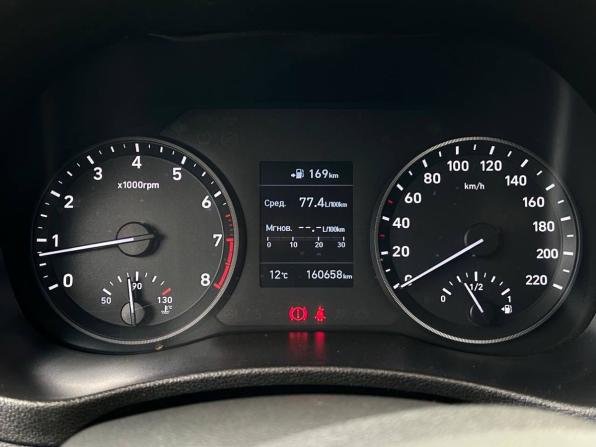 Hyundai Solaris II с пробегом 2019 года, цена 1 100 000 рублей, 160638 км, седан, Автокод Объявления