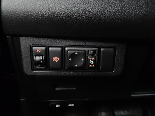 Nissan Tiida I Рестайлинг с пробегом 2011 года, цена 638 000 рублей, 207000 км, хэтчбек, Автокод Объявления