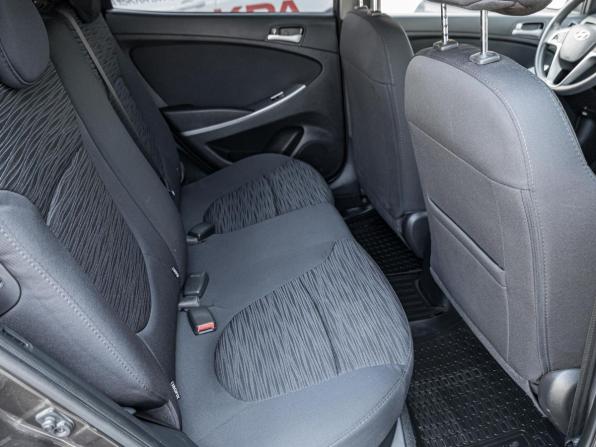 Hyundai Solaris I Рестайлинг с пробегом 2015 года, цена 978 439 рублей, 63411 км, хэтчбек, Автокод Объявления