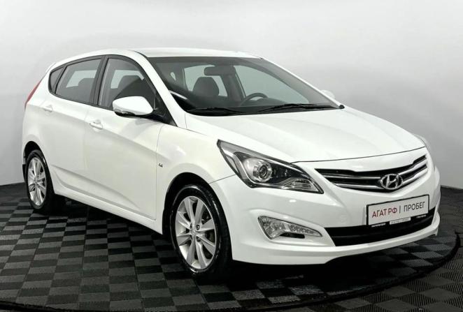 Hyundai Solaris I с пробегом 2014 года, цена 950 000 рублей, 133548 км, хэтчбек, Автокод Объявления