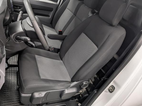 Peugeot Expert III с пробегом 2018 года, цена 2 219 300 рублей, 76135 км, фургон, Автокод Объявления