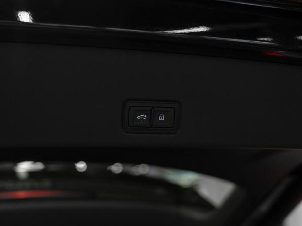 Audi Q6 с пробегом 2023 года, цена 6 500 000 рублей, 54374 км, внедорожник, Автокод Объявления