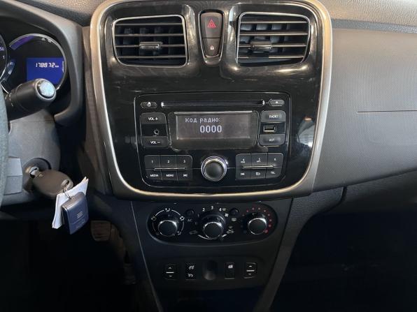 Renault Logan II с пробегом 2014 года, цена 591 000 рублей, 178870 км, седан, Автокод Объявления