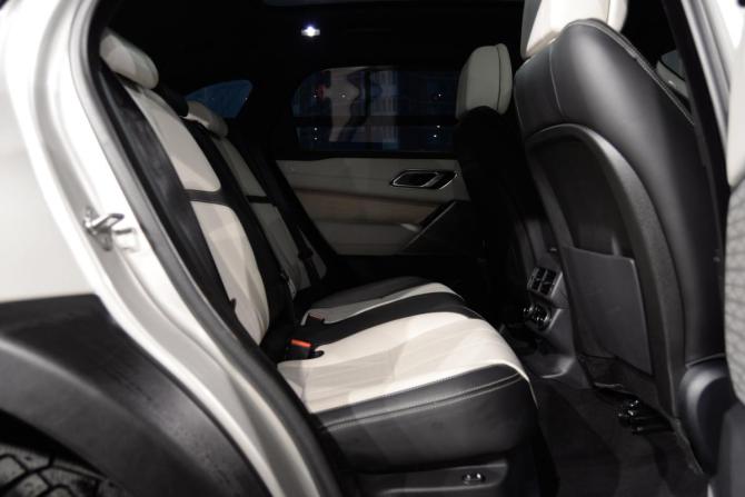 Land Rover Range Rover Velar I с пробегом 2018 года, цена 4 990 000 рублей, 124010 км, внедорожник, Автокод Объявления