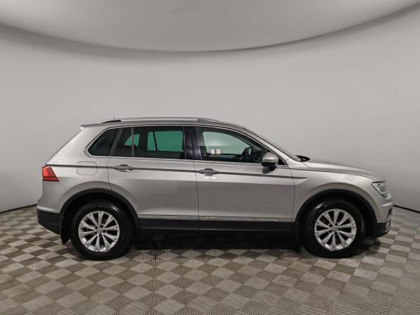 Volkswagen Tiguan II с пробегом 2017 года, цена 2 229 000 рублей, 123455 км, внедорожник, Автокод Объявления