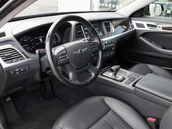 Genesis G80 I с пробегом 2017 года, цена 2 798 000 рублей, 66975 км, седан, Автокод Объявления