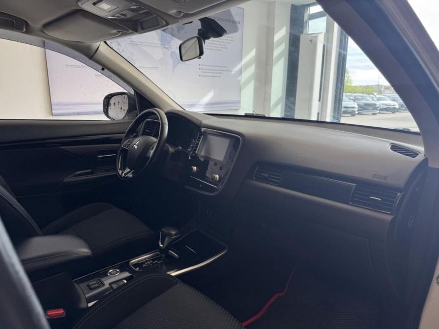 Mitsubishi Outlander III Рестайлинг 3 Ярославль  - изображение 11