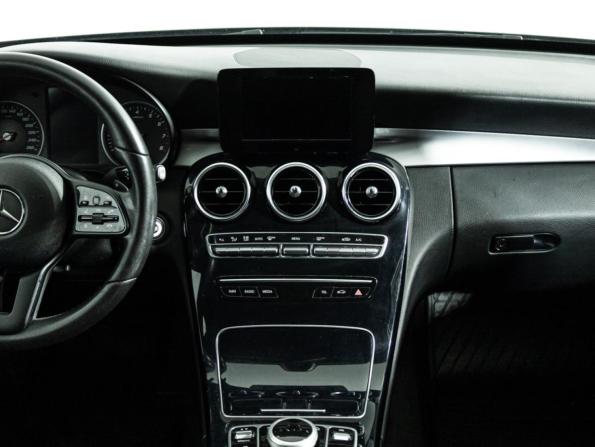Mercedes-Benz C-Класс IV (W205) Рестайлинг с пробегом 2018 года, цена 2 299 585 рублей, 148562 км, седан, Автокод Объявления