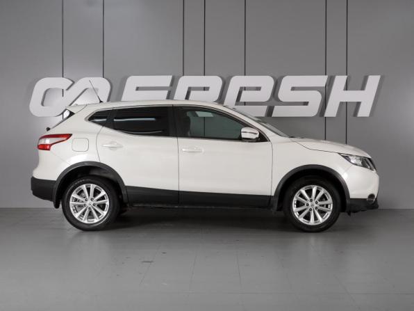 Nissan Qashqai II с пробегом 2016 года, цена 1 389 000 рублей, 116585 км, внедорожник, Автокод Объявления