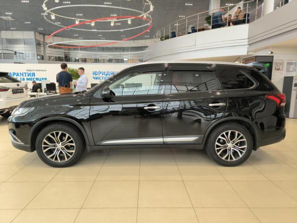 Mitsubishi Outlander III Рестайлинг 2 с пробегом 2016 года, цена 2 050 000 рублей, 158507 км, внедорожник, Автокод Объявления