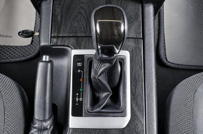 Toyota Land Cruiser Prado 150 Series с пробегом 2010 года, цена 2 999 000 рублей, 236000 км, внедорожник, Автокод Объявления