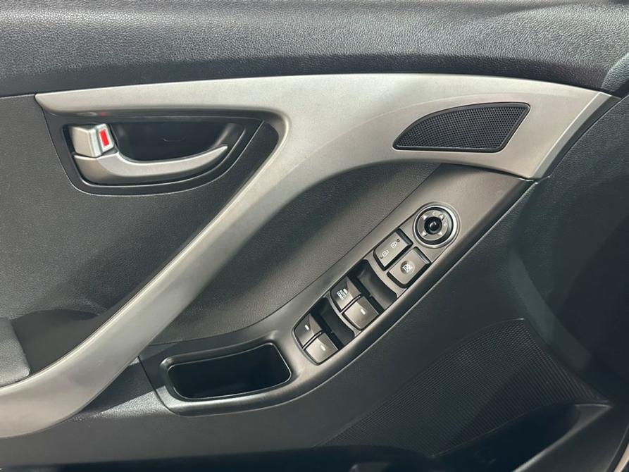 Hyundai Elantra V (MD) Рестайлинг Москва  - изображение 15