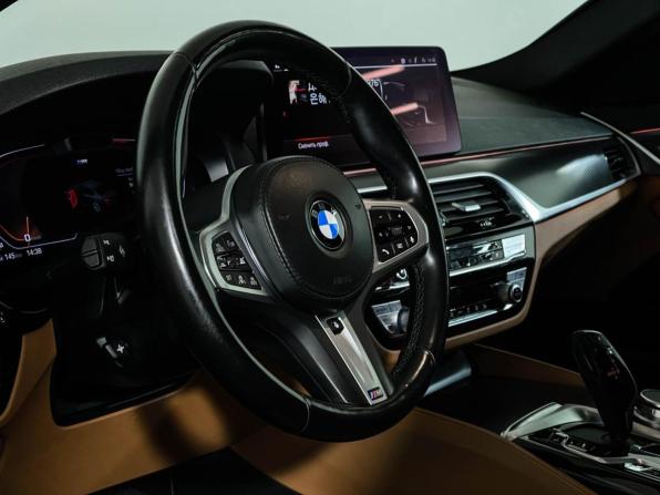 BMW 5 серии VII (G30/G31/G38) Рестайлинг с пробегом 2021 года, цена 4 235 000 рублей, 63000 км, седан, Автокод Объявления